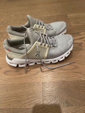 On Running Men's Light Grey Knit Sneakers with White Sole